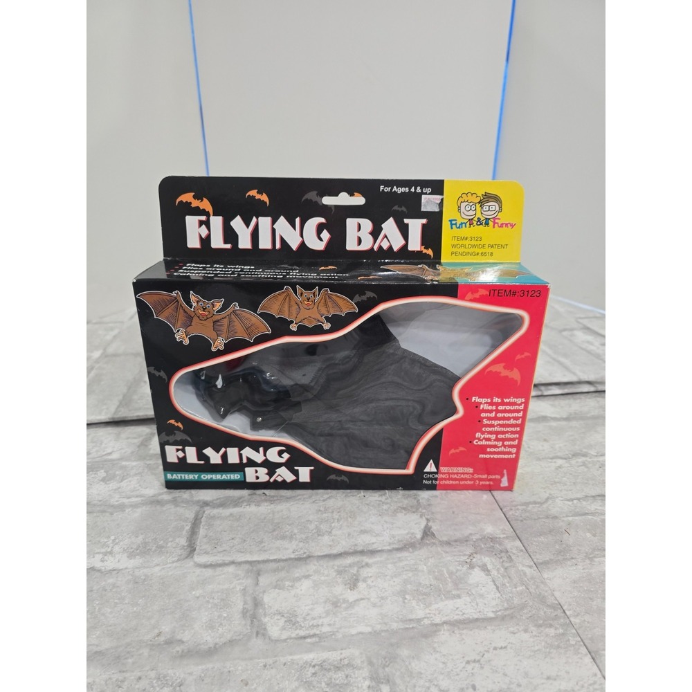 Vintage Flying Bat Battery Operated Halloween Decoration Flapping Wings